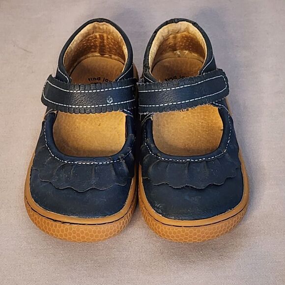 Livie & Luca Navy Blue Leather Mary Jane Shoes Rubber Sole Size 8M - Picture 2 of 6